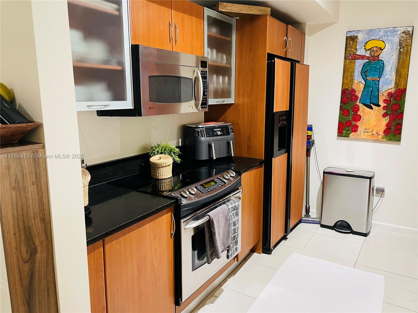 VENTURE AT AVENTURA WEST - Residential