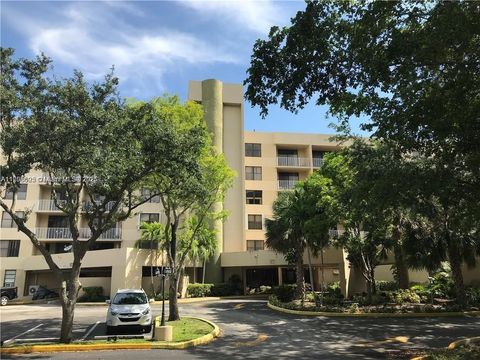 901 Hillcrest Dr 401 Hollywood FL 33021