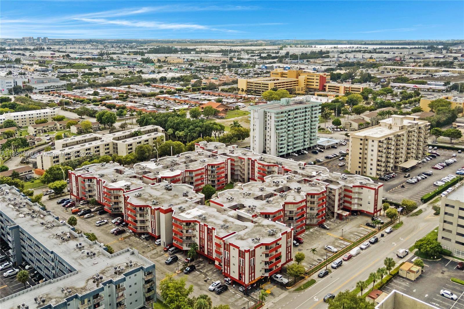 CASA DEL SOL CONDO - Residential