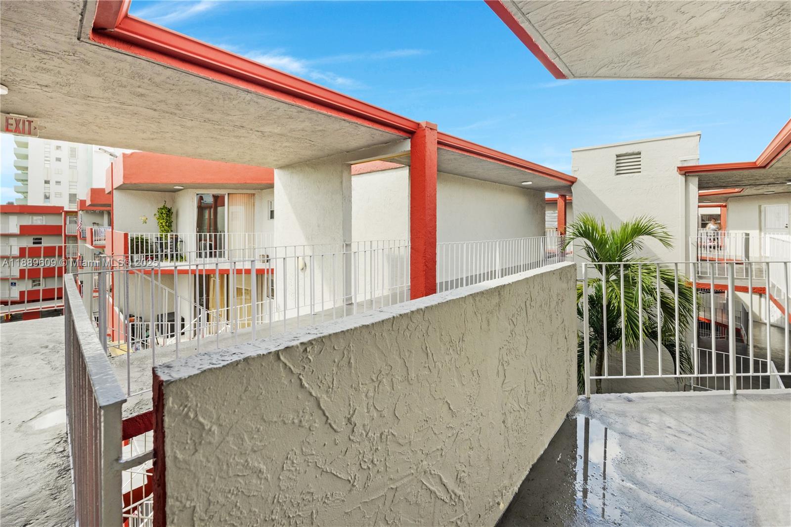 CASA DEL SOL CONDO - Residential