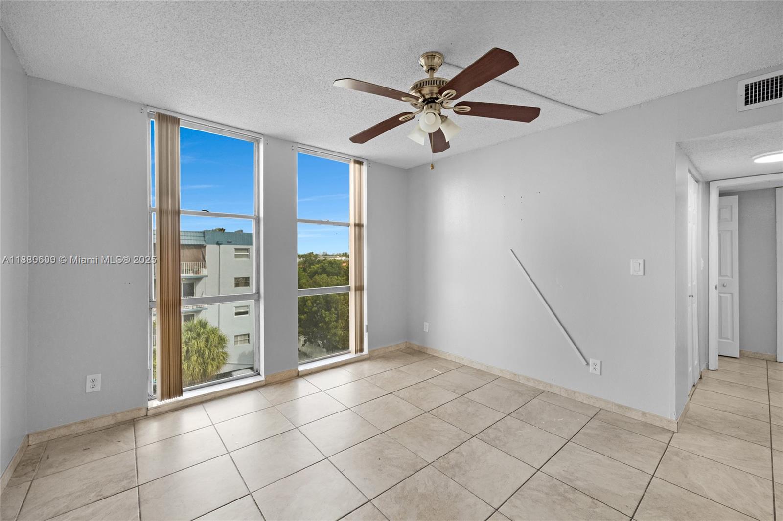 CASA DEL SOL CONDO - Residential