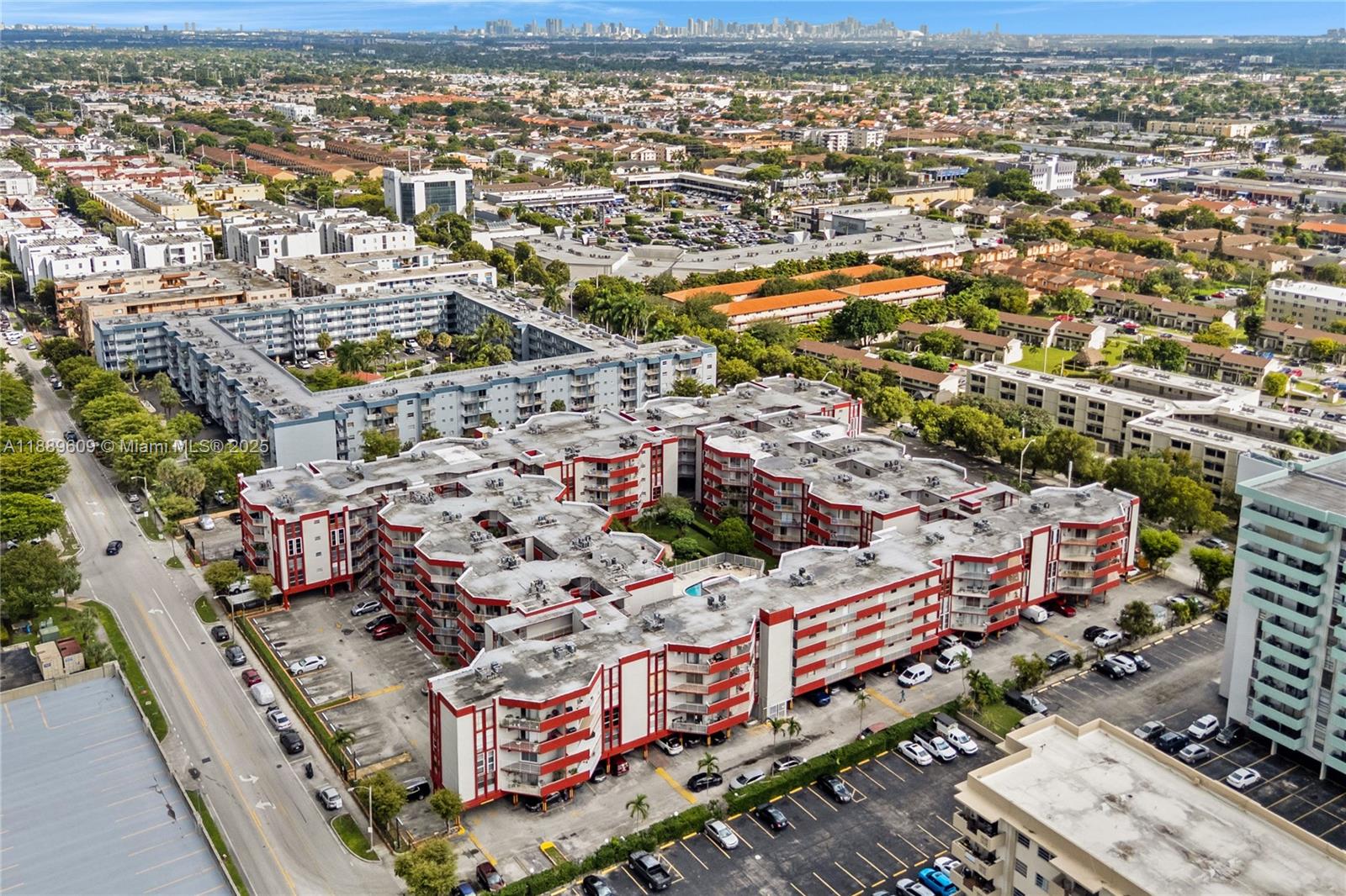 CASA DEL SOL CONDO - Residential