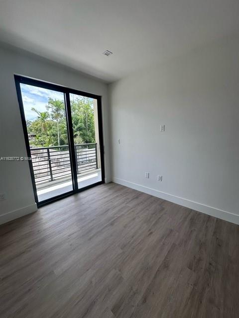 Oaks Place Townhomes - Residential Lease