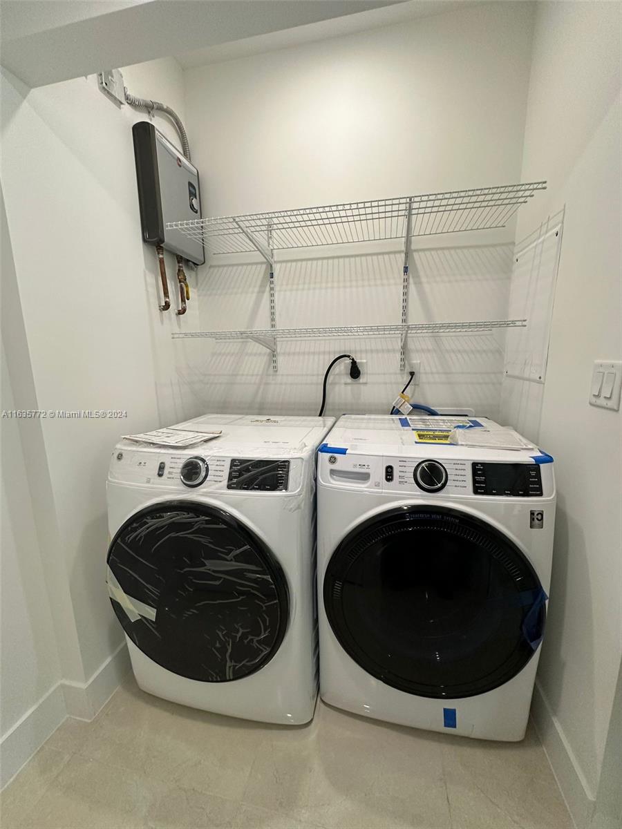 Oaks Place Townhomes - Residential Lease