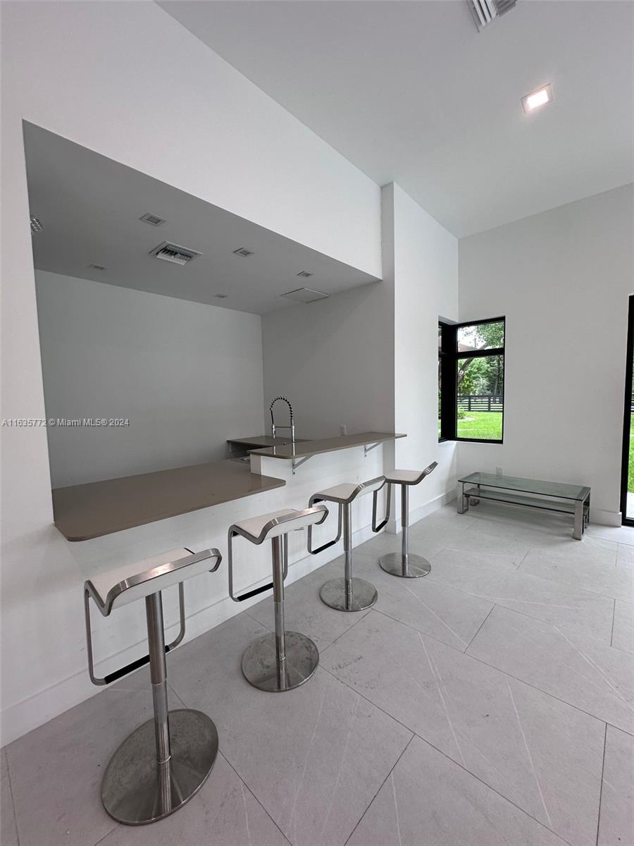 Oaks Place Townhomes - Residential Lease