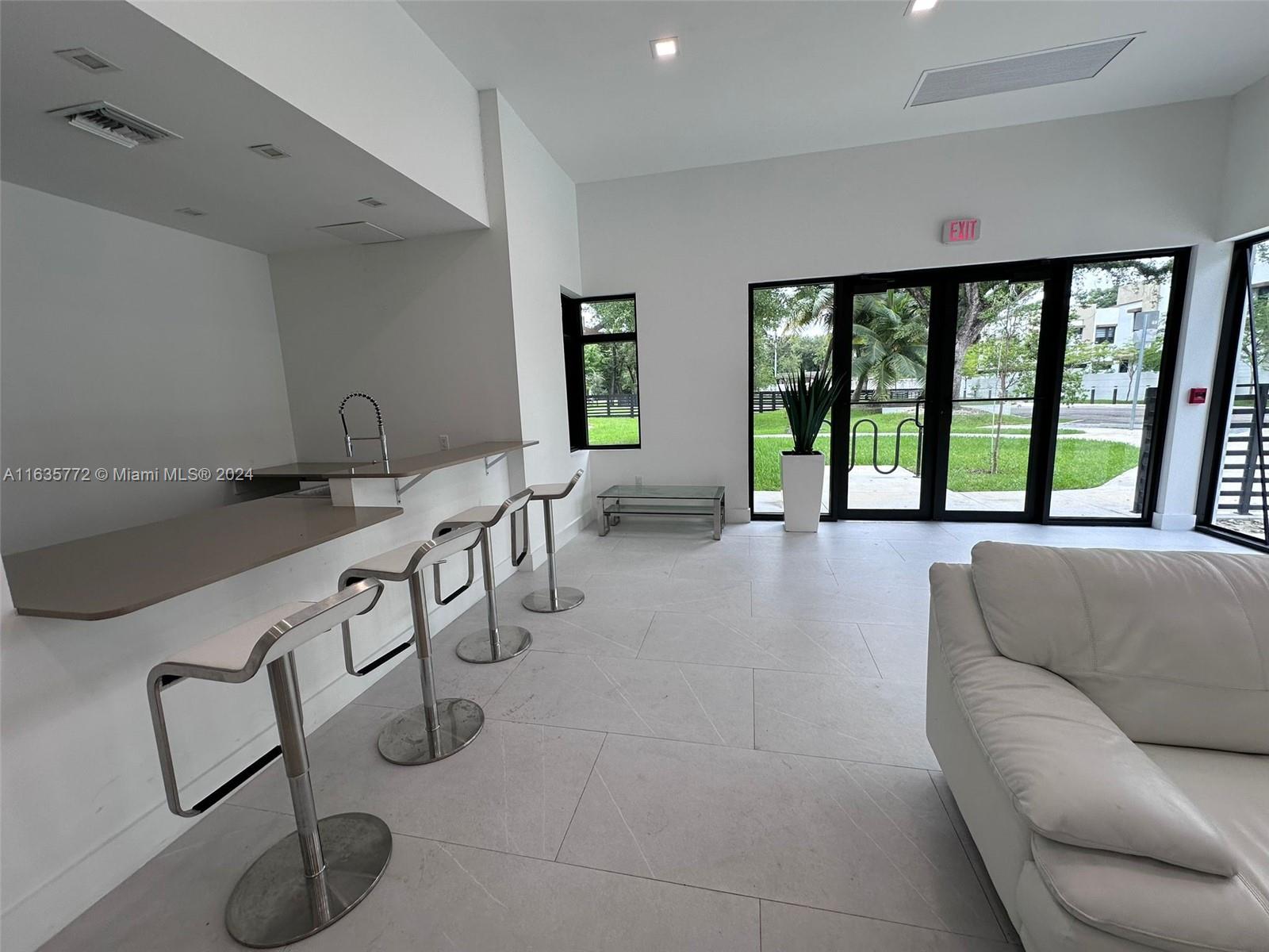 Oaks Place Townhomes - Residential Lease