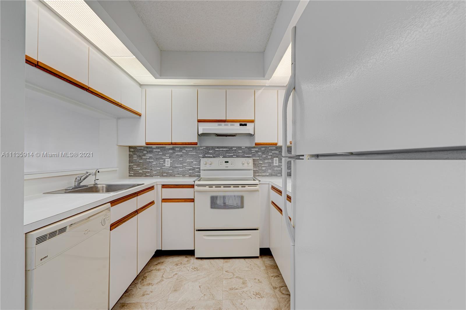 BUCKINGHAM EAST AT CENTUR - Residential