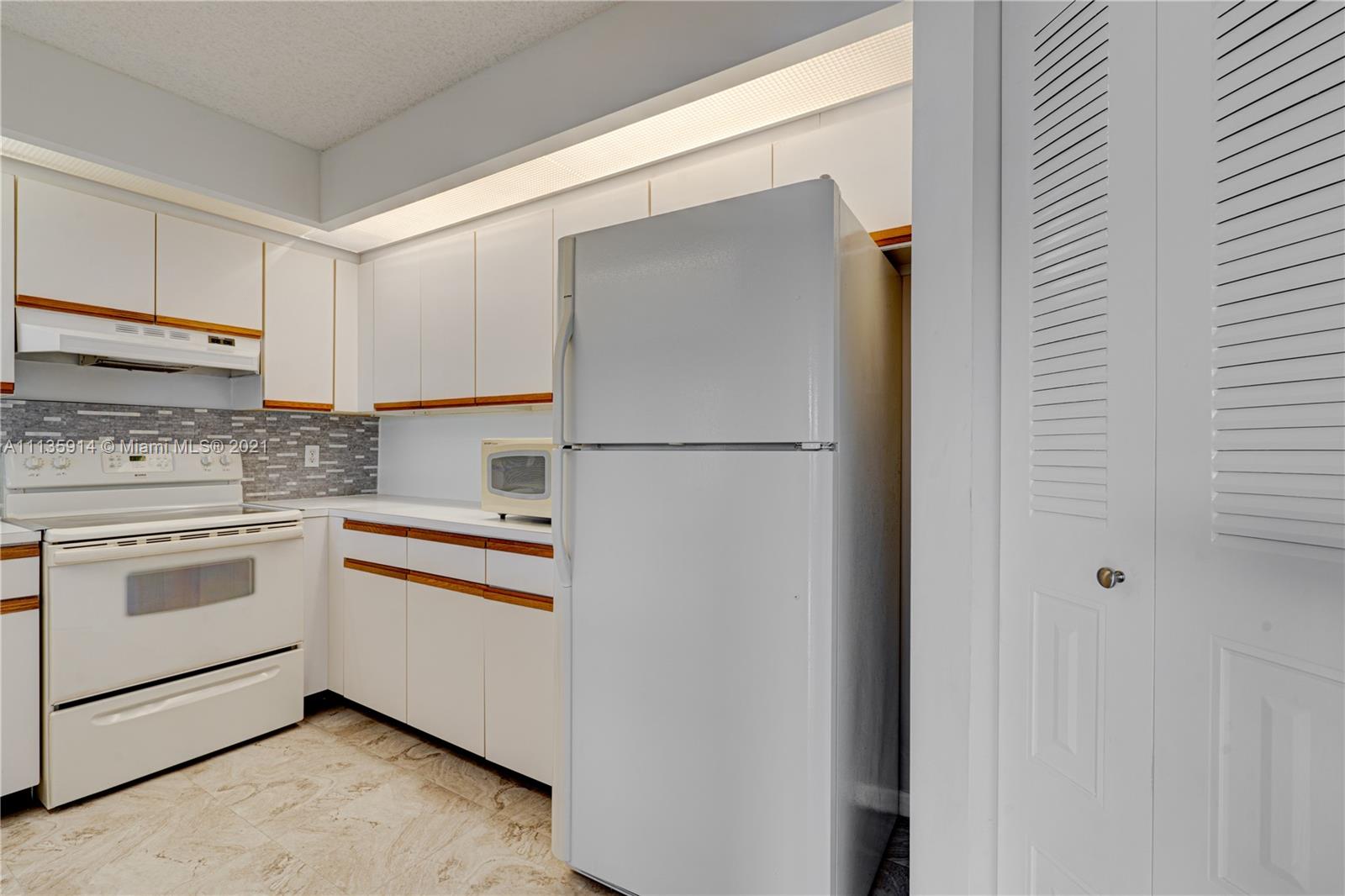 BUCKINGHAM EAST AT CENTUR - Residential