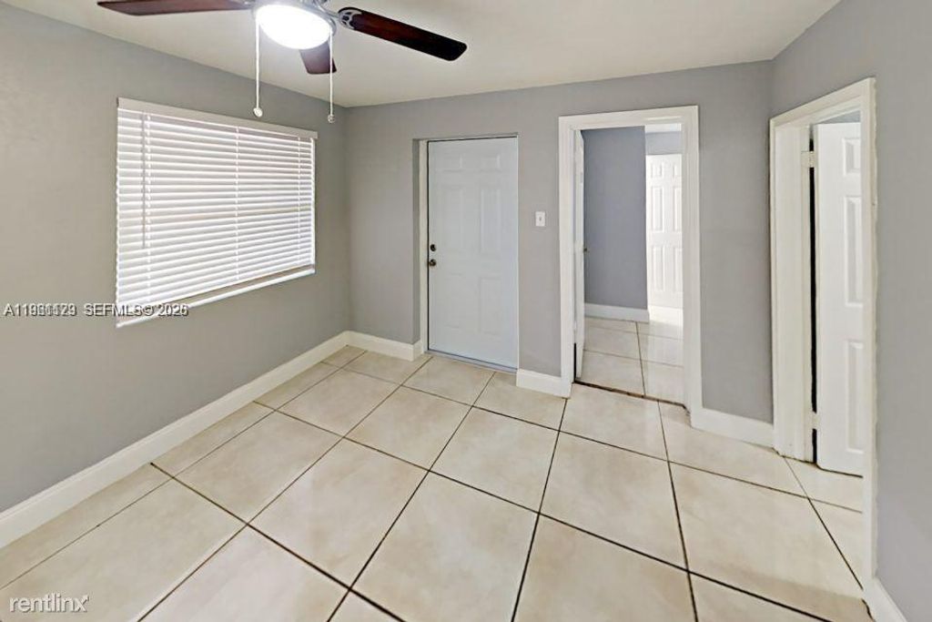 Photo of 1107 SW 22nd Ter, Fort Lauderdale, FL 33312 (MLS # A11961129)