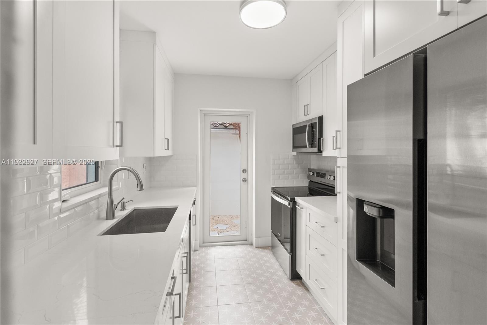 CORAL GABLES GRANADA SEC - Residential Lease