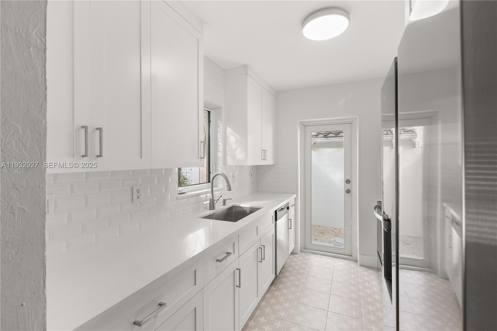 CORAL GABLES GRANADA SEC - Residential Lease