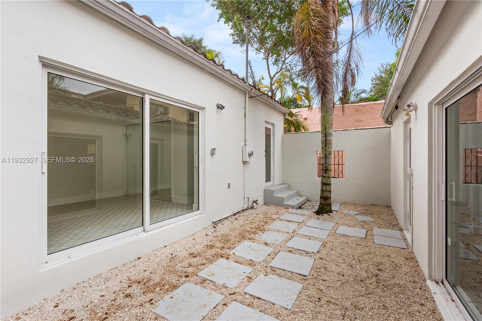 CORAL GABLES GRANADA SEC - Residential Lease