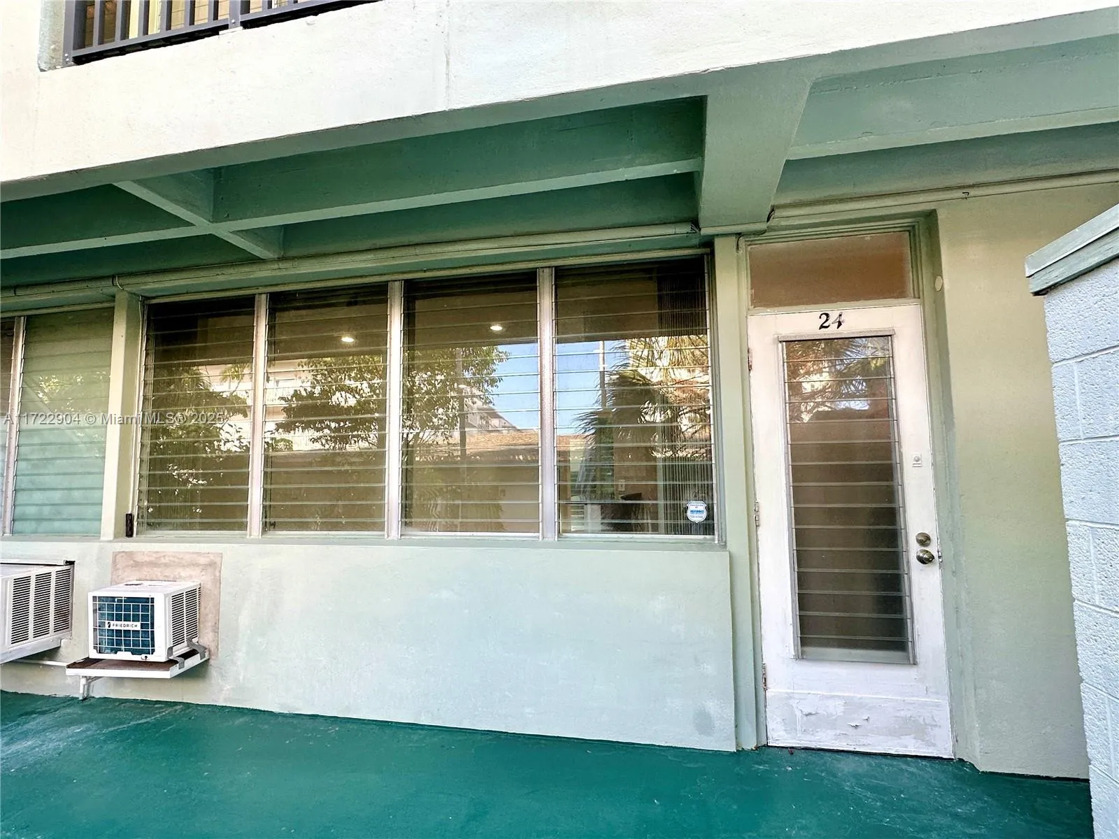 Bay Harbor Islands, Florida 33154, United States, 1 Bedroom Bedrooms, ,1 BathroomBathrooms,Residential,Pending,19150