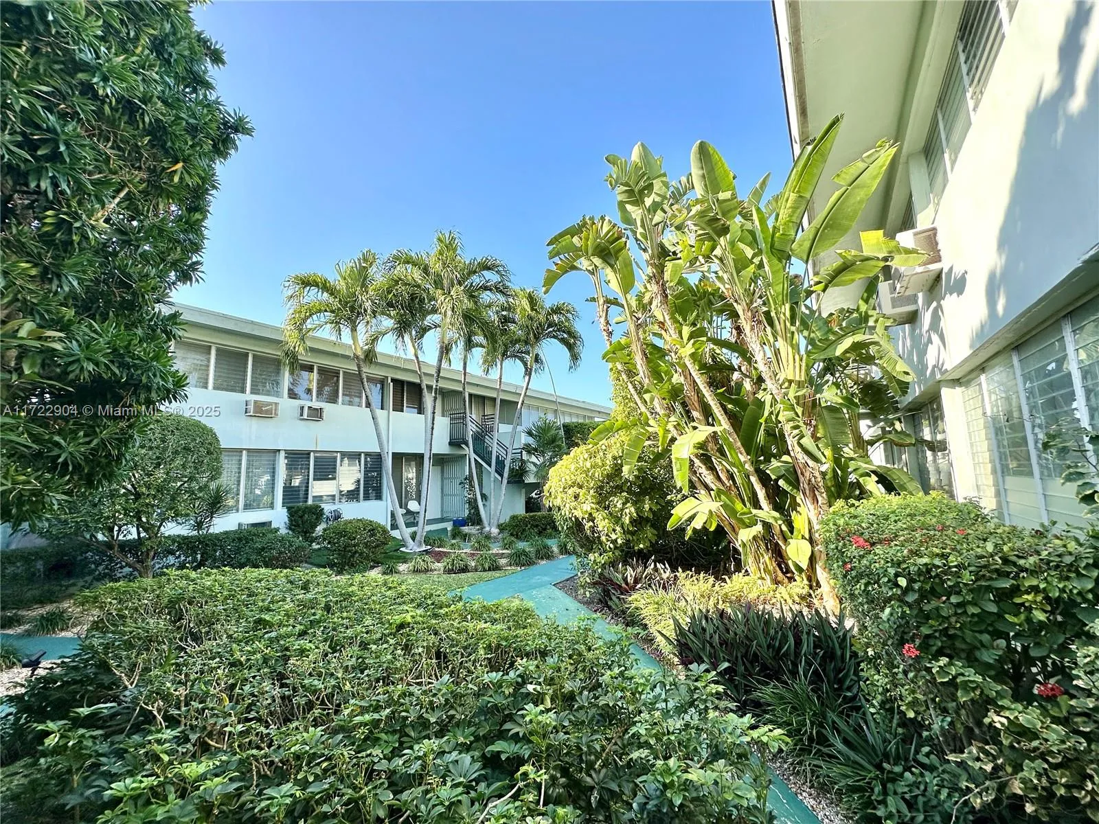 Bay Harbor Islands, Florida 33154, United States, 1 Bedroom Bedrooms, ,1 BathroomBathrooms,Residential,Pending,19150