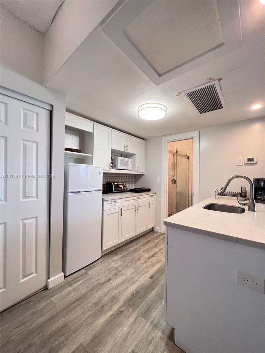 Daily rentals allowed. Airbnb allowed. 
Unique corner renovated condo unit. New floors. 
New AC.  Windows overlooking a street not a hallway.
Special assesnment paid. All utilities included to maintenance.
No approval for rentals needed. 
Rented for long term now at $1800.
