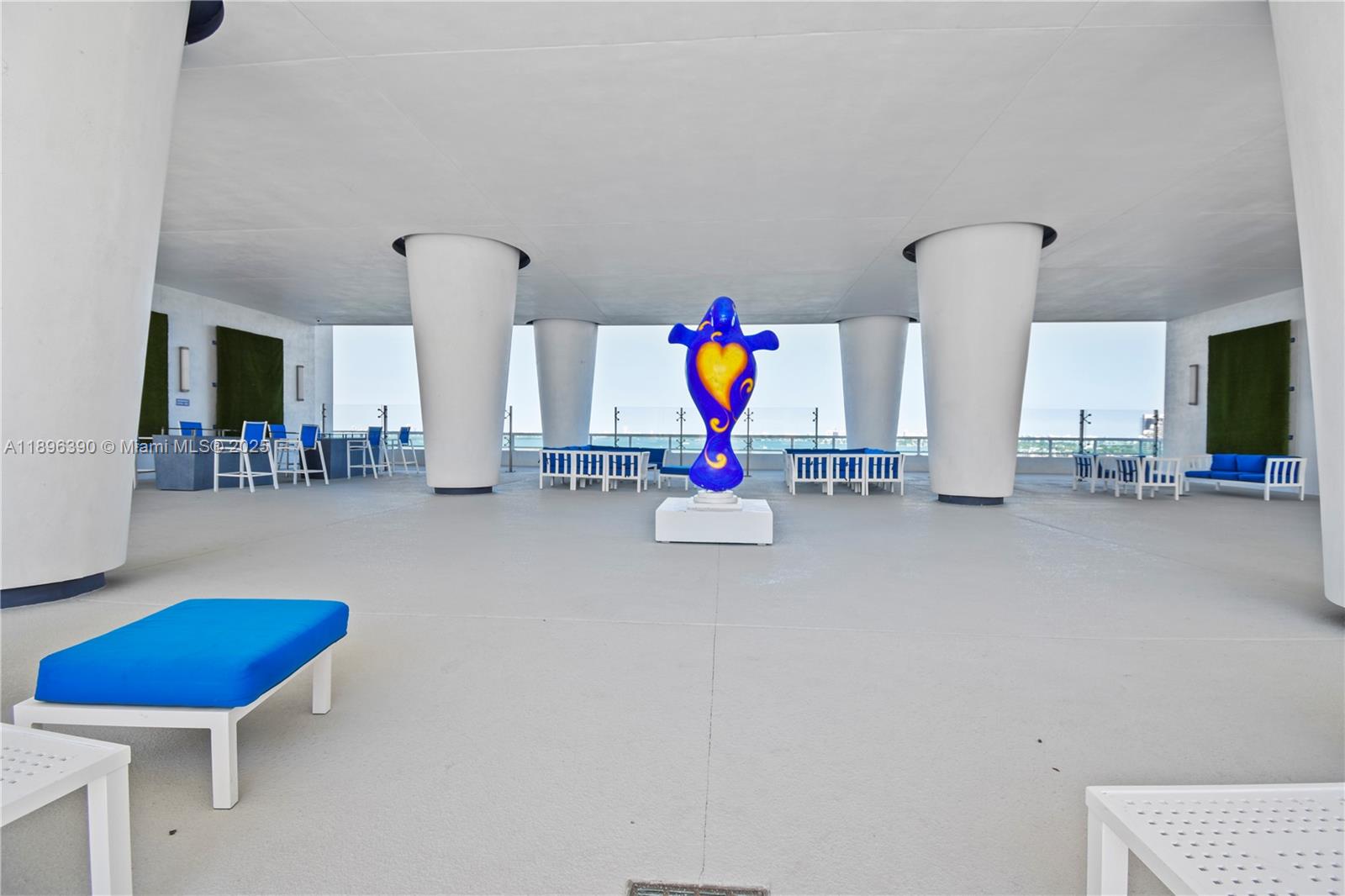 1800 CLUB CONDO - Residential Lease