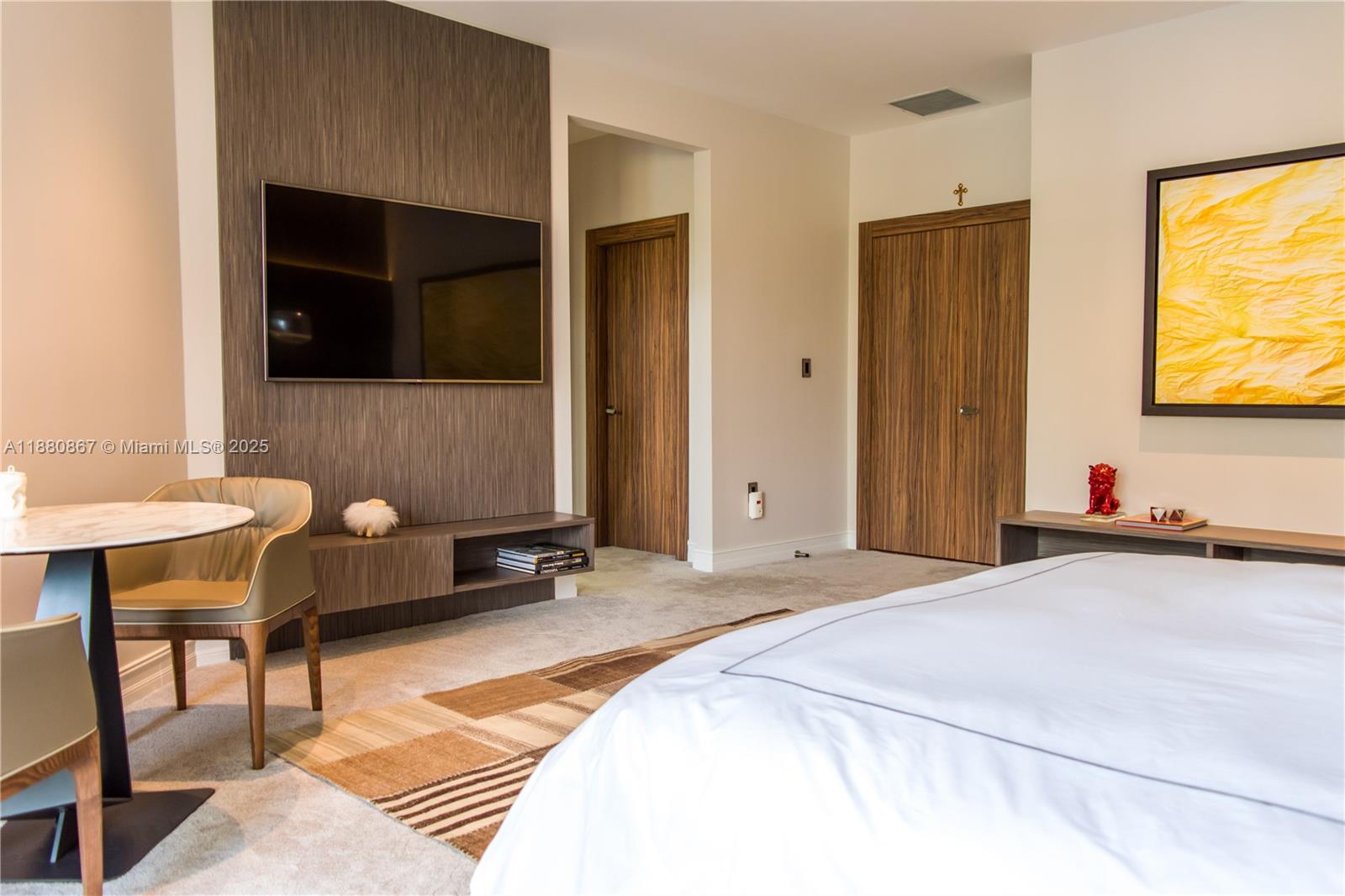 THE COURTYARDS AT THE POI - Residential Lease