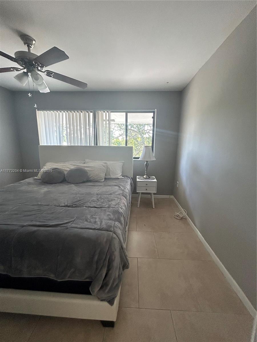 MARINA OAKS CONDO - Residential Lease