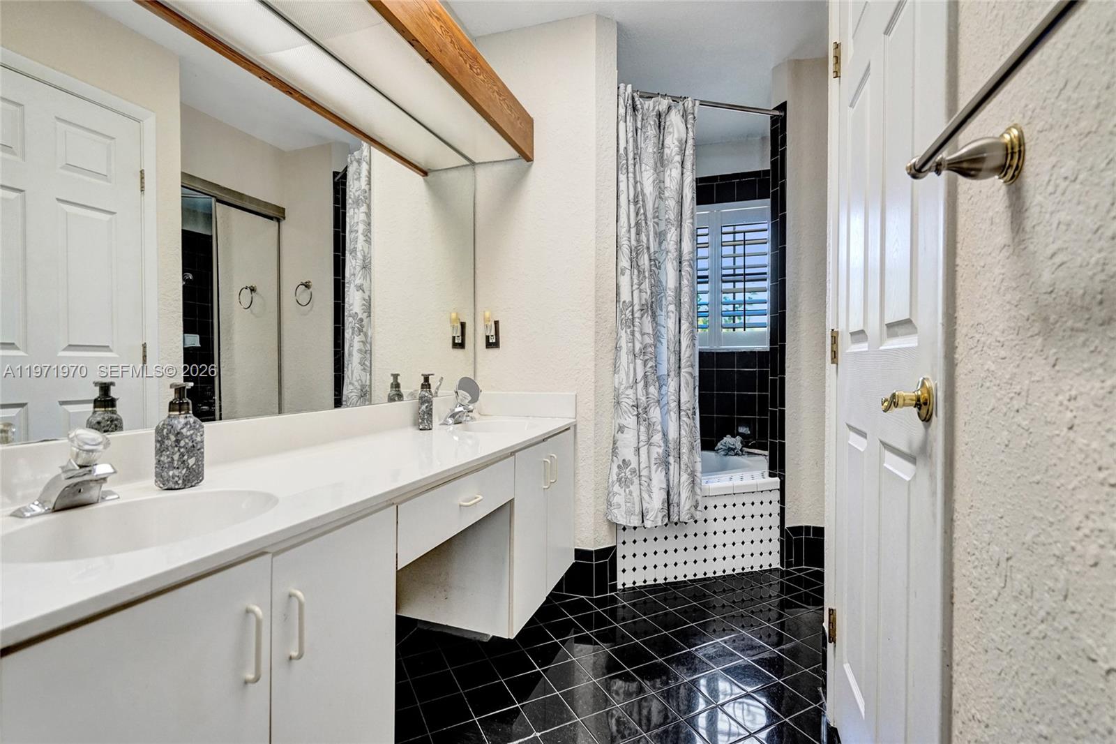 SHENANDOAH SECTION FOUR - Residential