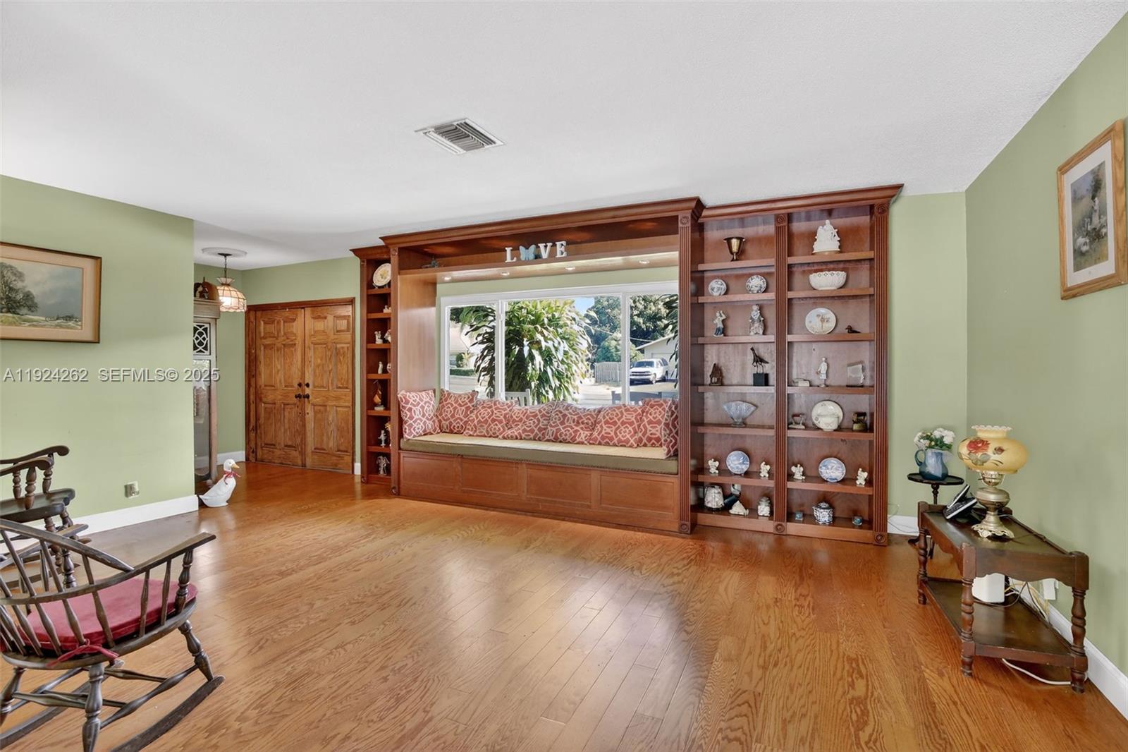 PLANTATION ACRES SOUTH - Residential