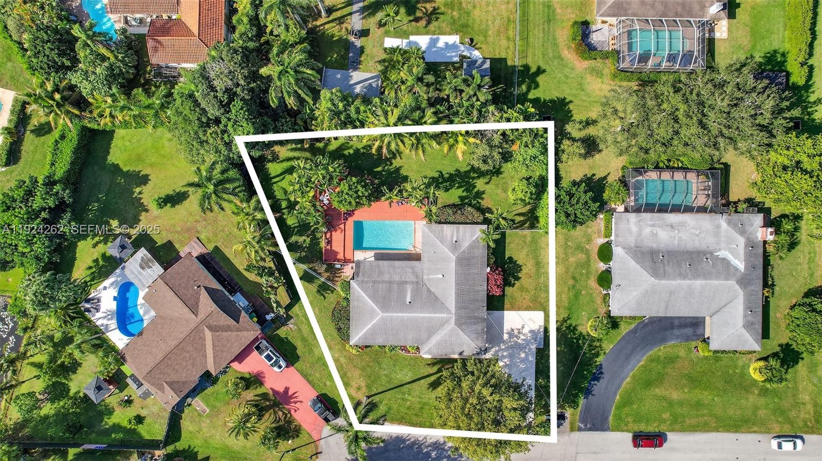 PLANTATION ACRES SOUTH - Residential