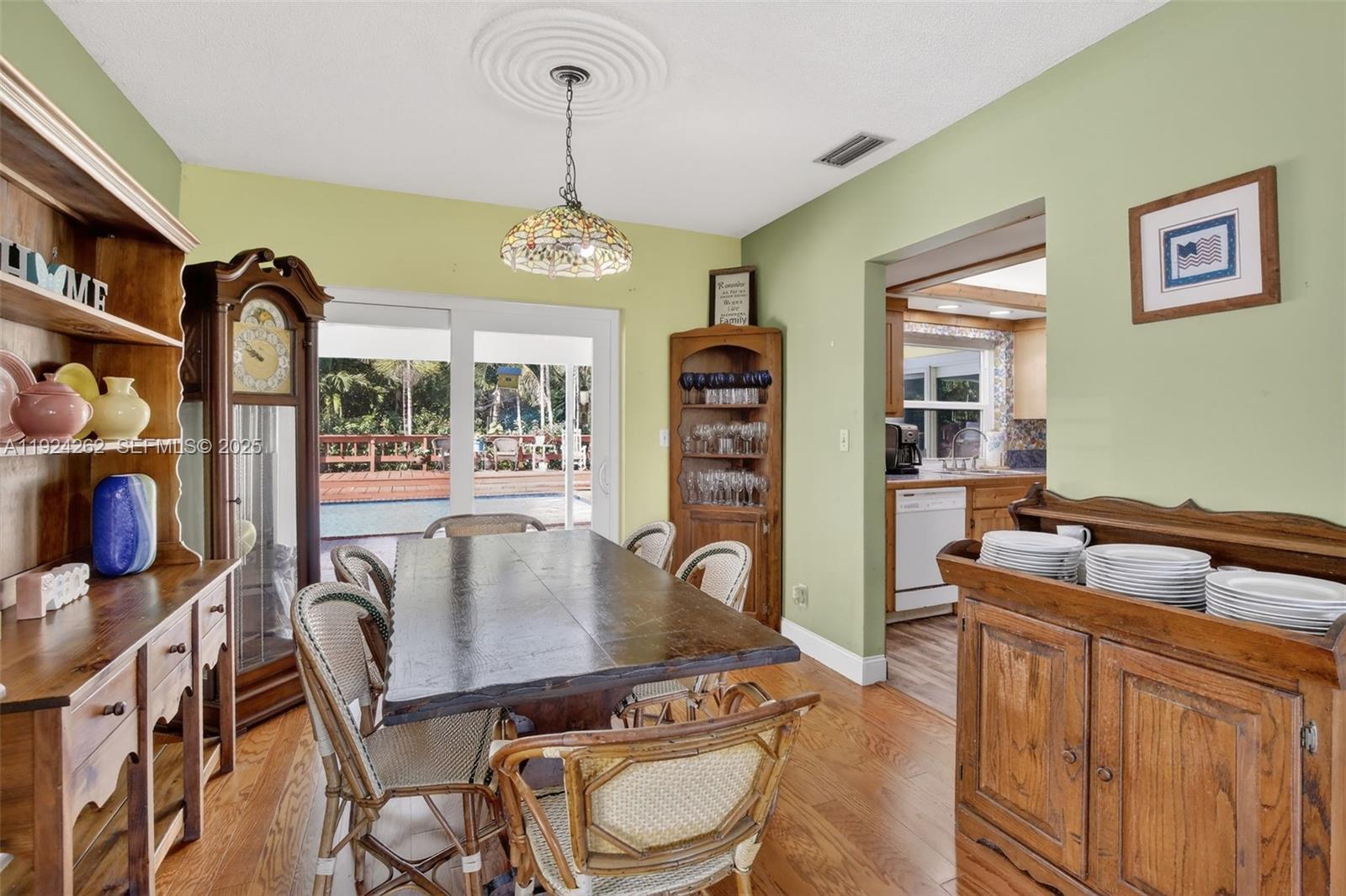 PLANTATION ACRES SOUTH - Residential