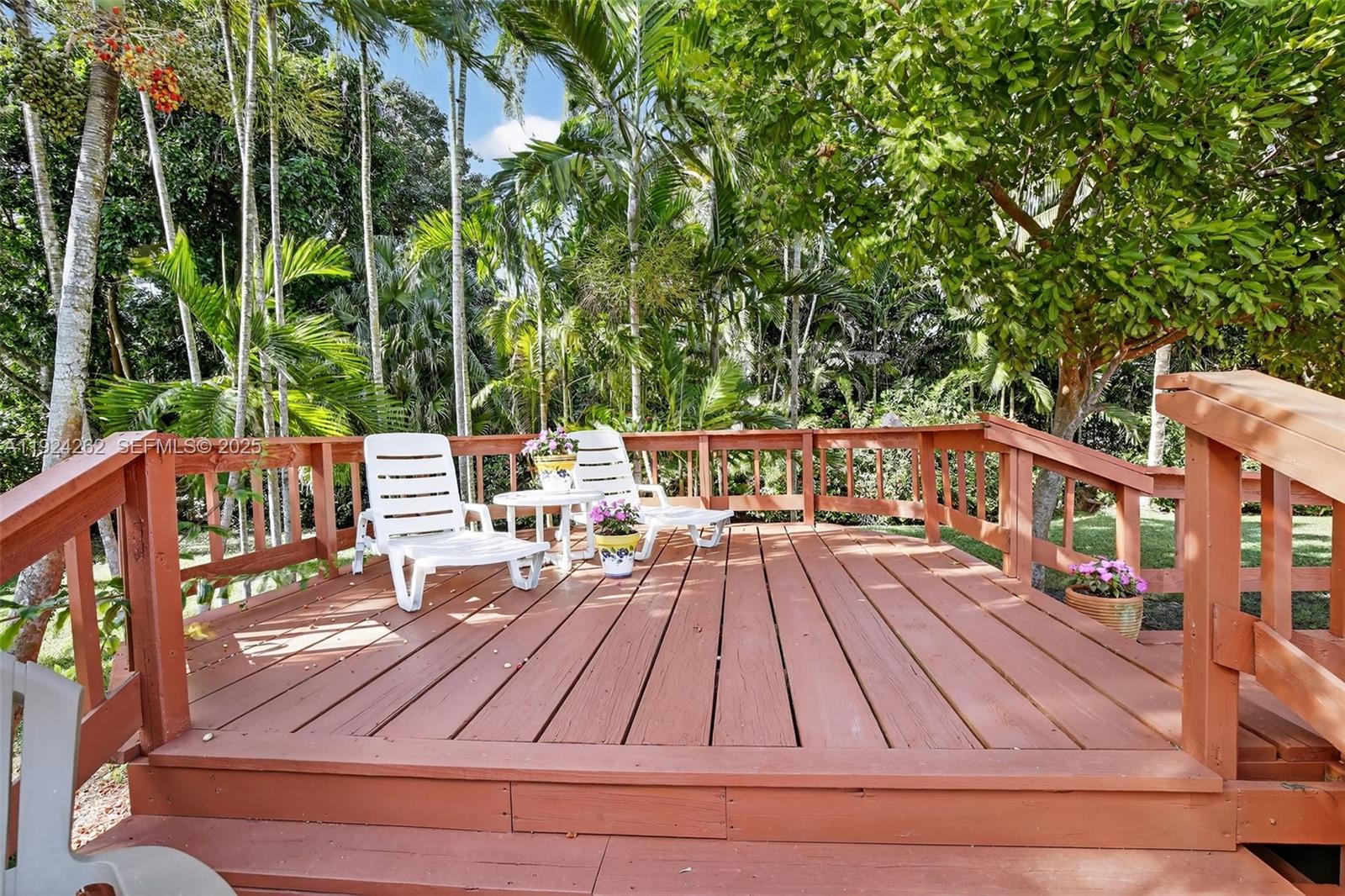 PLANTATION ACRES SOUTH - Residential