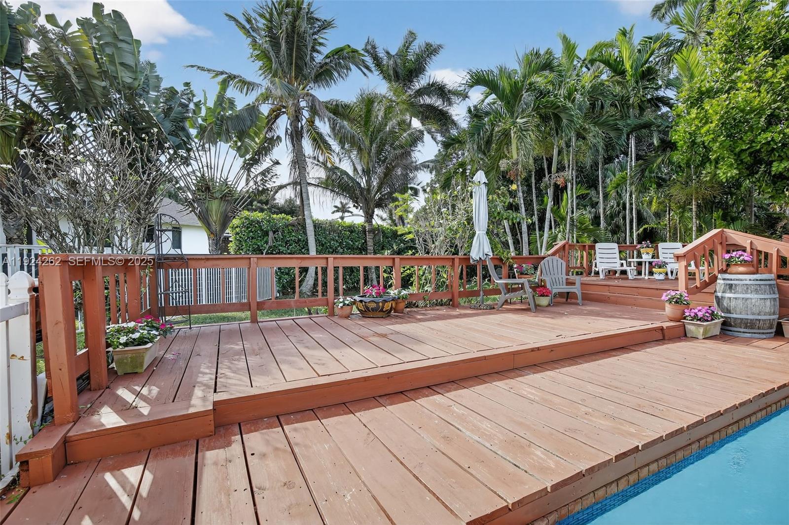 PLANTATION ACRES SOUTH - Residential