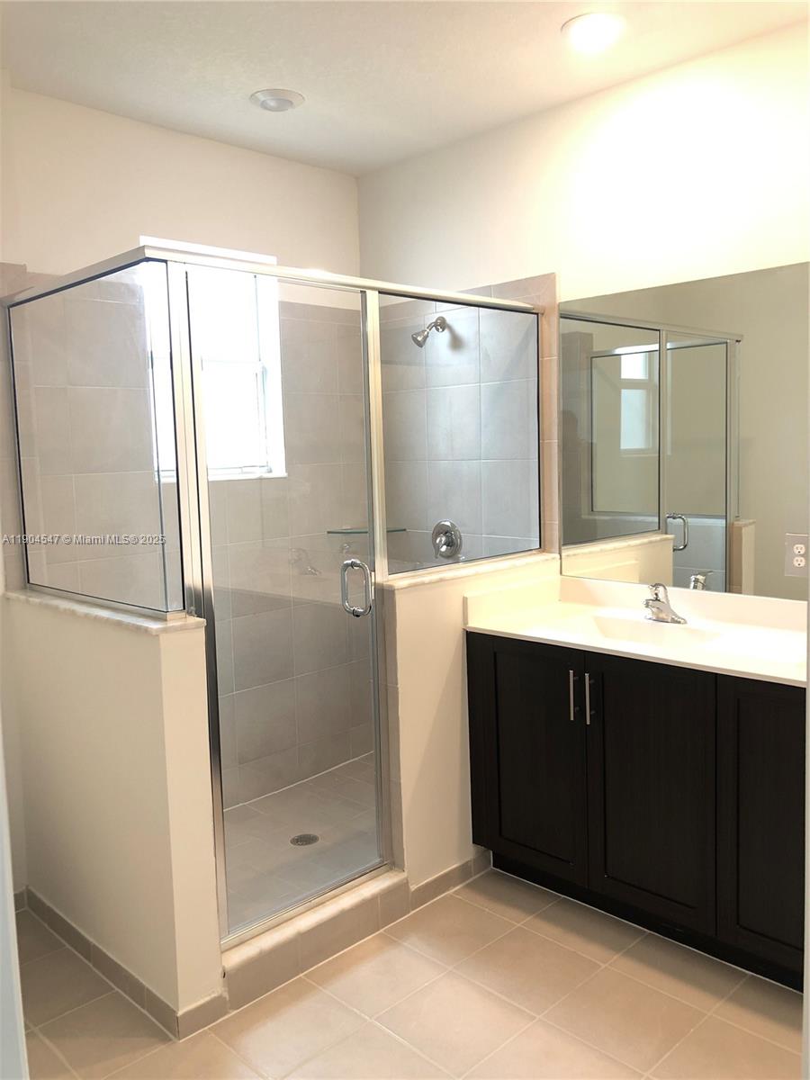 KEYS GATE RESIDENTIAL - Residential Lease