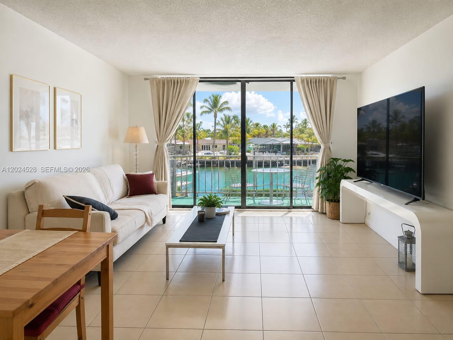 VECINO DEL MAR CONDO - Residential Lease