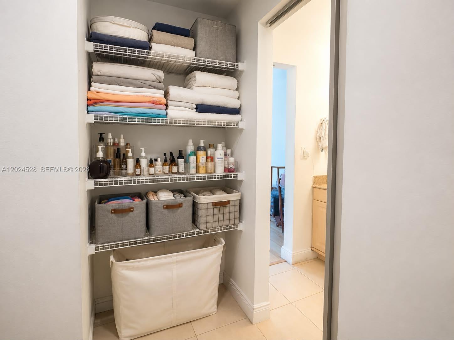 VECINO DEL MAR CONDO - Residential Lease