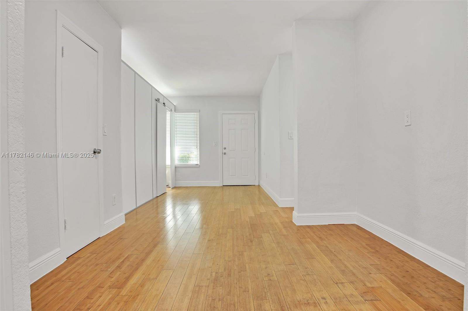 Rental Property at 7325 Carlyle Ave 5, Miami Beach, Miami-Dade County, Florida - Bedrooms: 2 
Bathrooms: 1  - $2,200 MO.