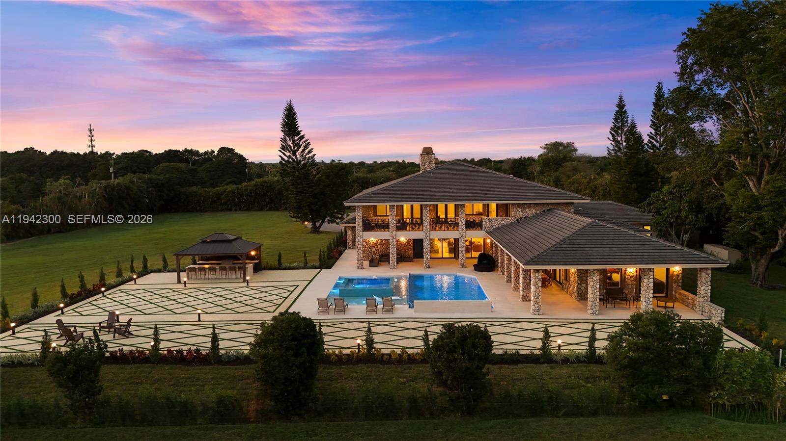 FLAMINGO GROVES - Residential