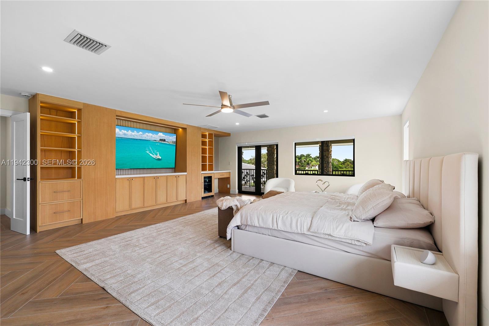 FLAMINGO GROVES - Residential