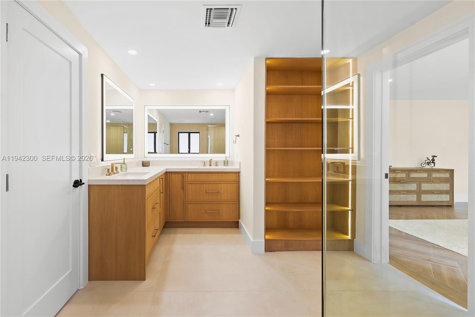 FLAMINGO GROVES - Residential