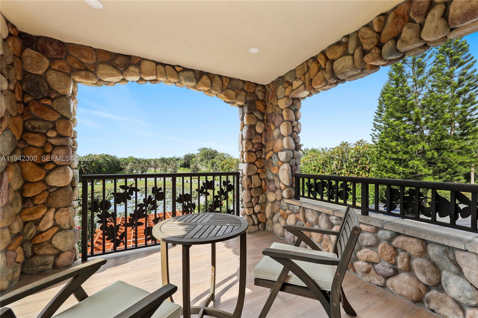 FLAMINGO GROVES - Residential