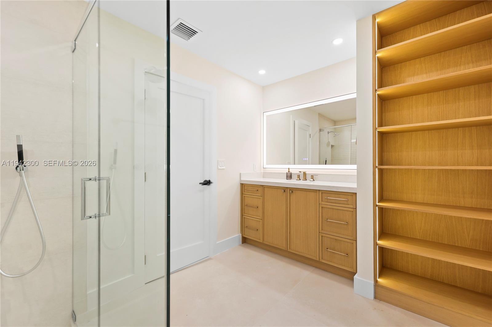 FLAMINGO GROVES - Residential