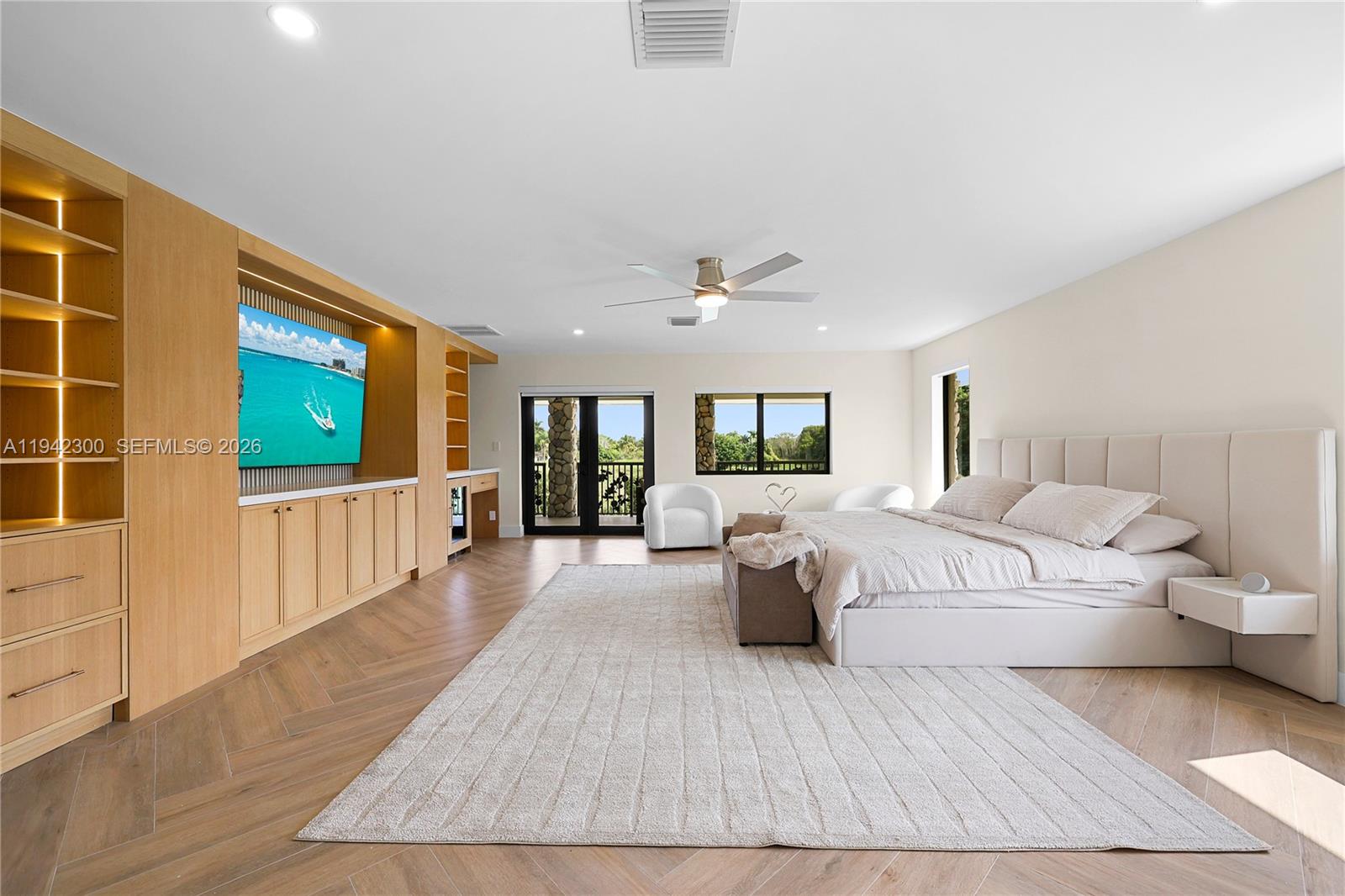 FLAMINGO GROVES - Residential