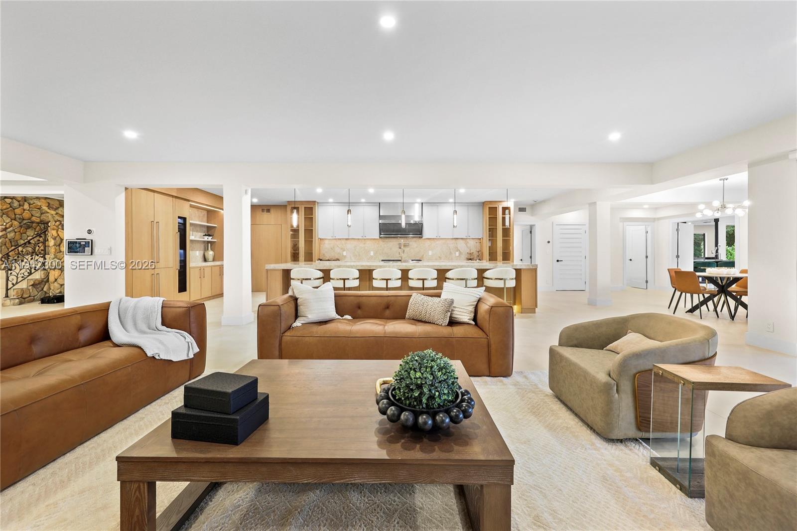 FLAMINGO GROVES - Residential