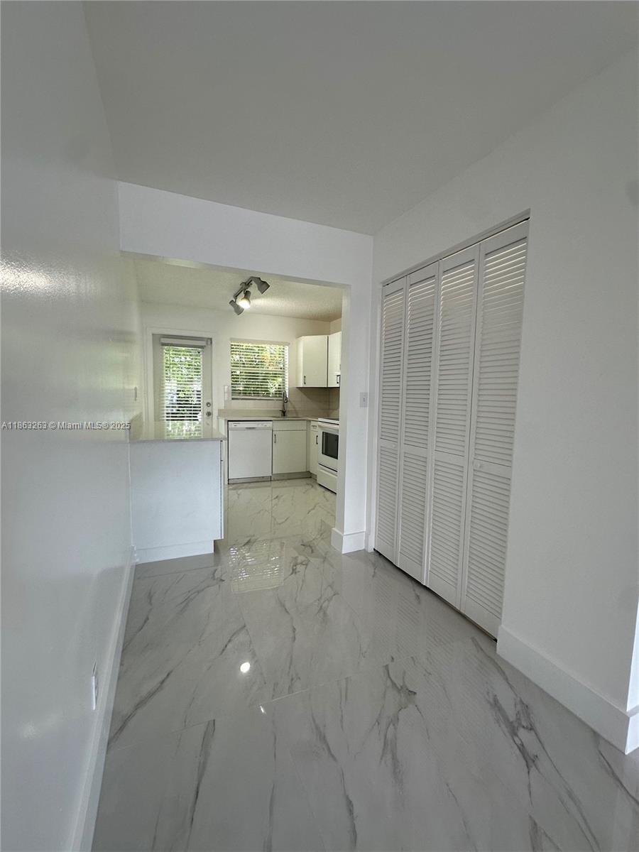 OSCEOLA PARK - Residential Lease