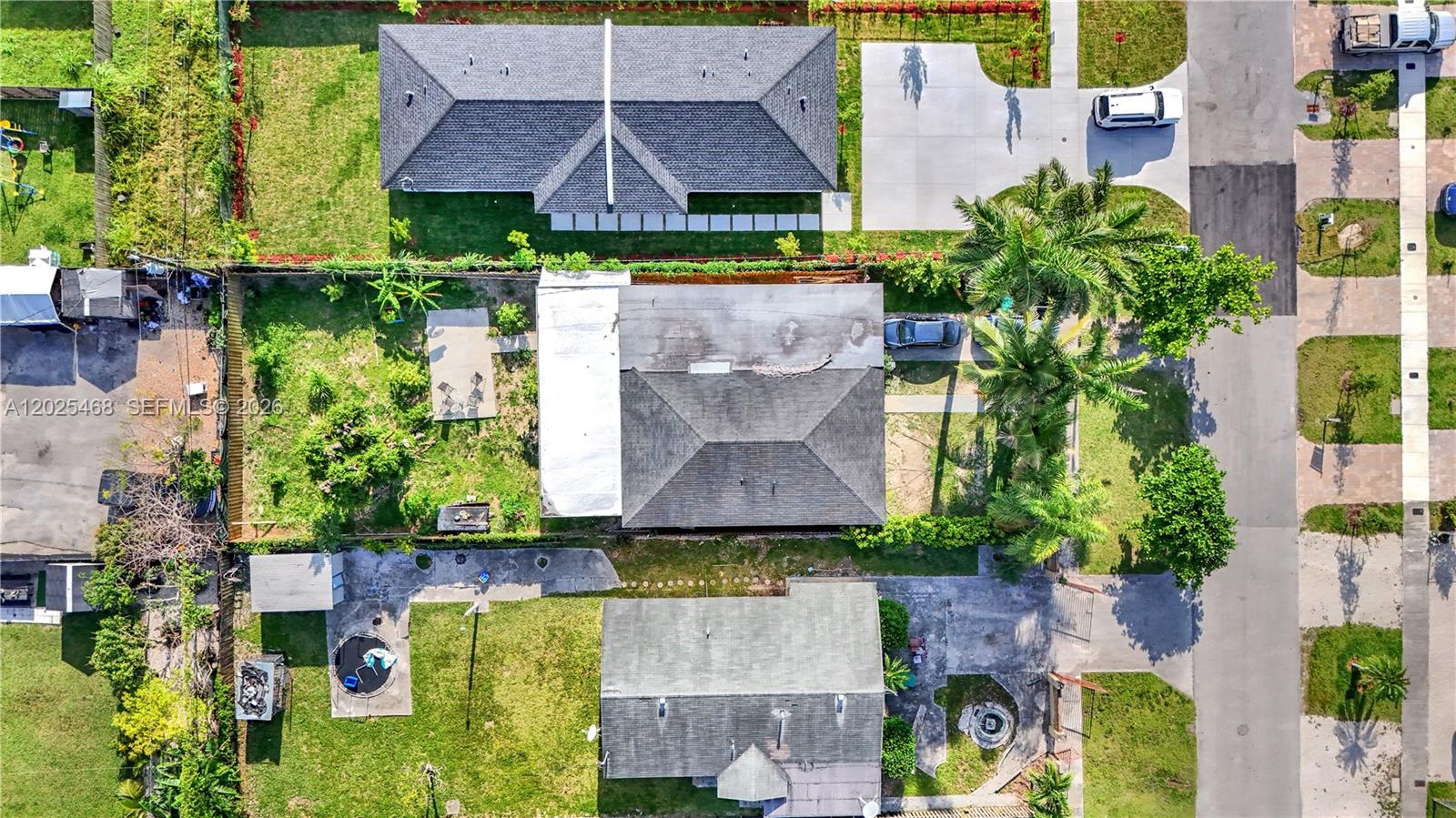 PALM AVE HEIGHTS - Residential