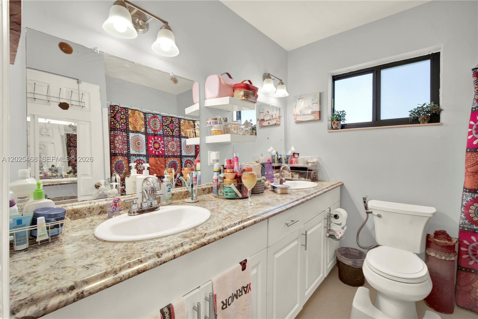 PALM AVE HEIGHTS - Residential