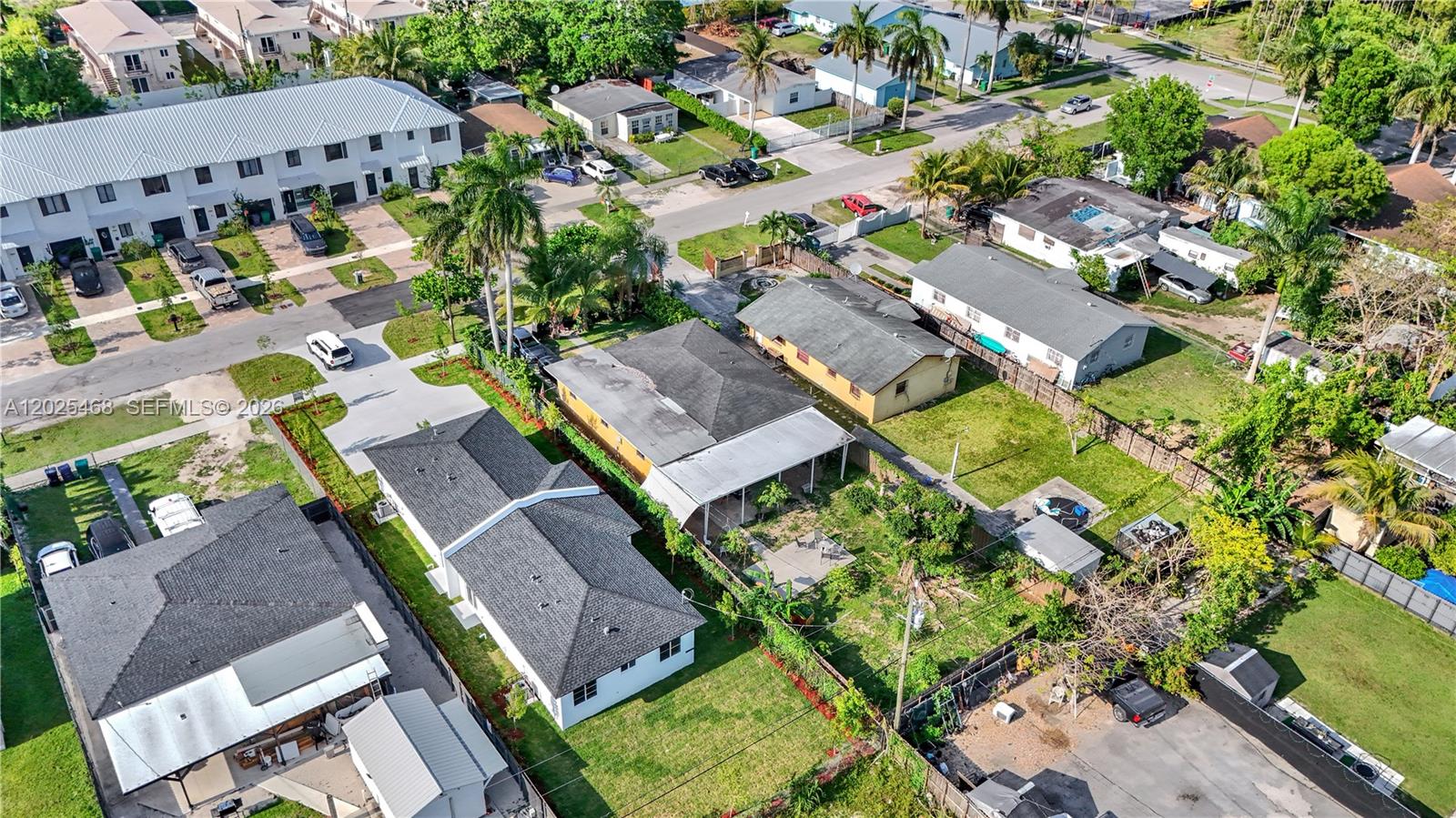 PALM AVE HEIGHTS - Residential