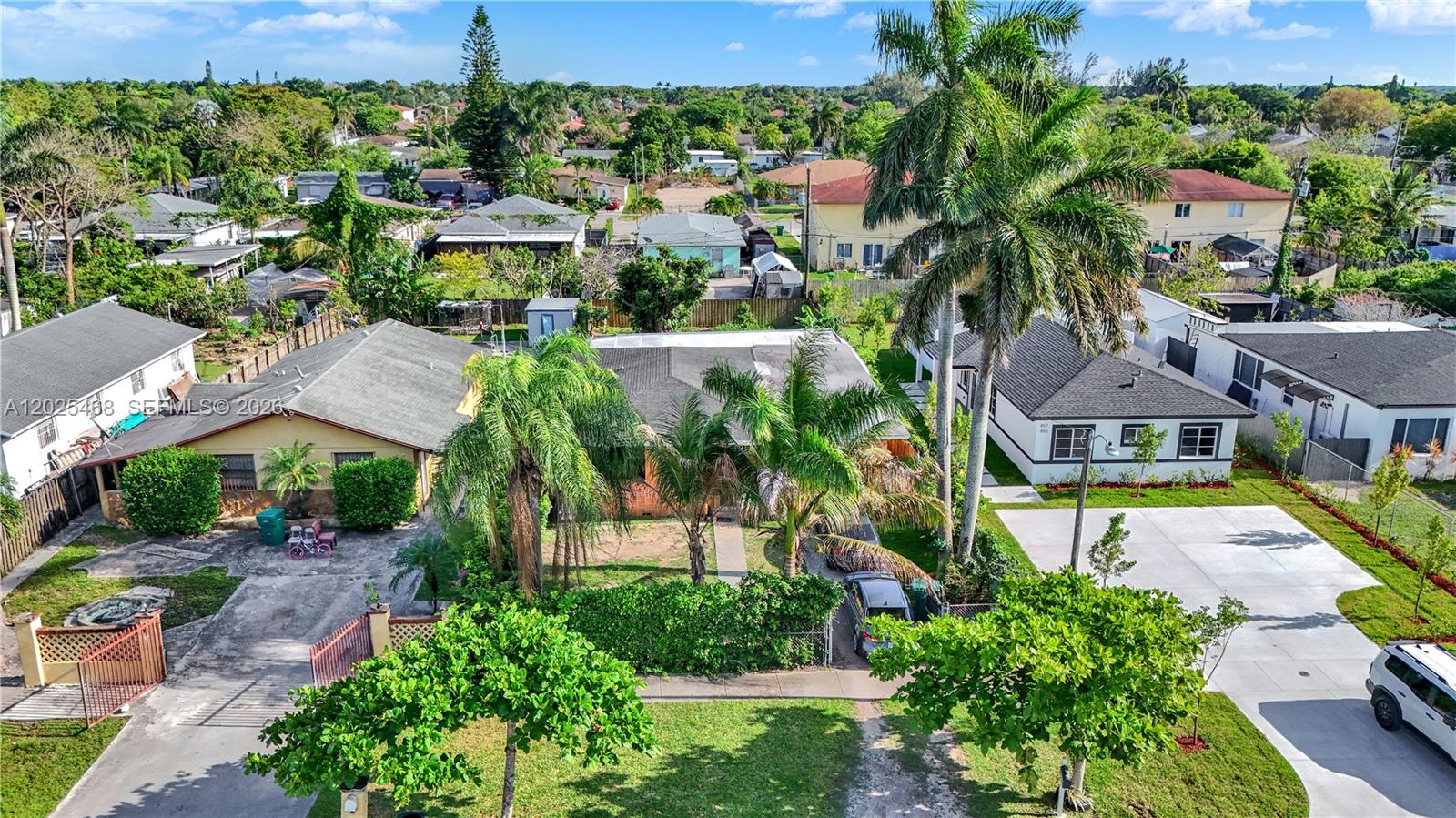 PALM AVE HEIGHTS - Residential