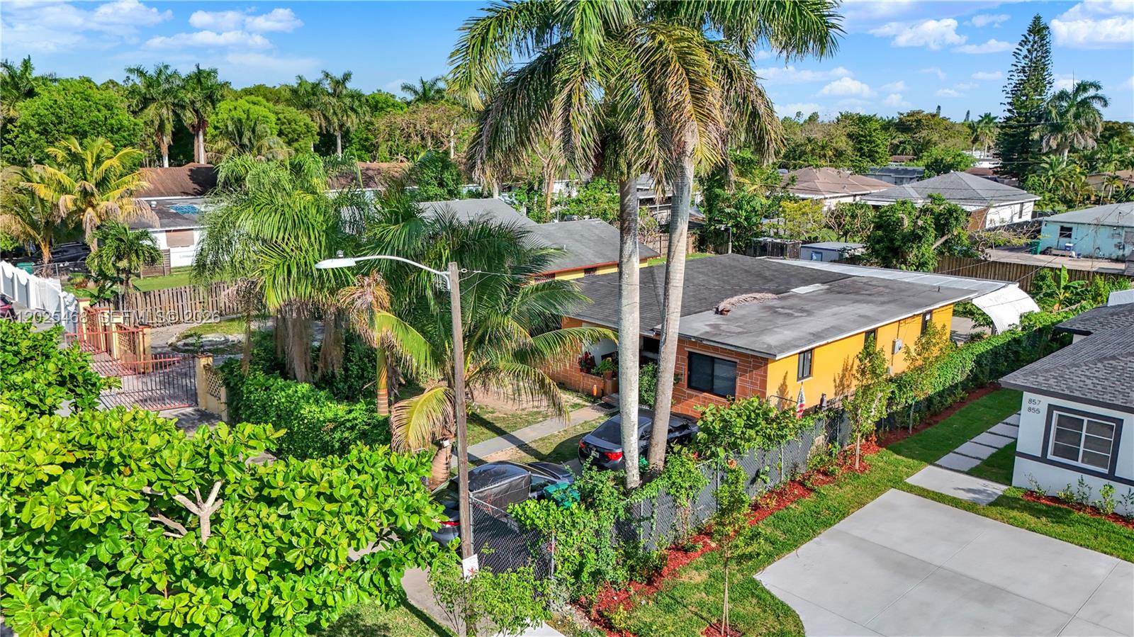 PALM AVE HEIGHTS - Residential