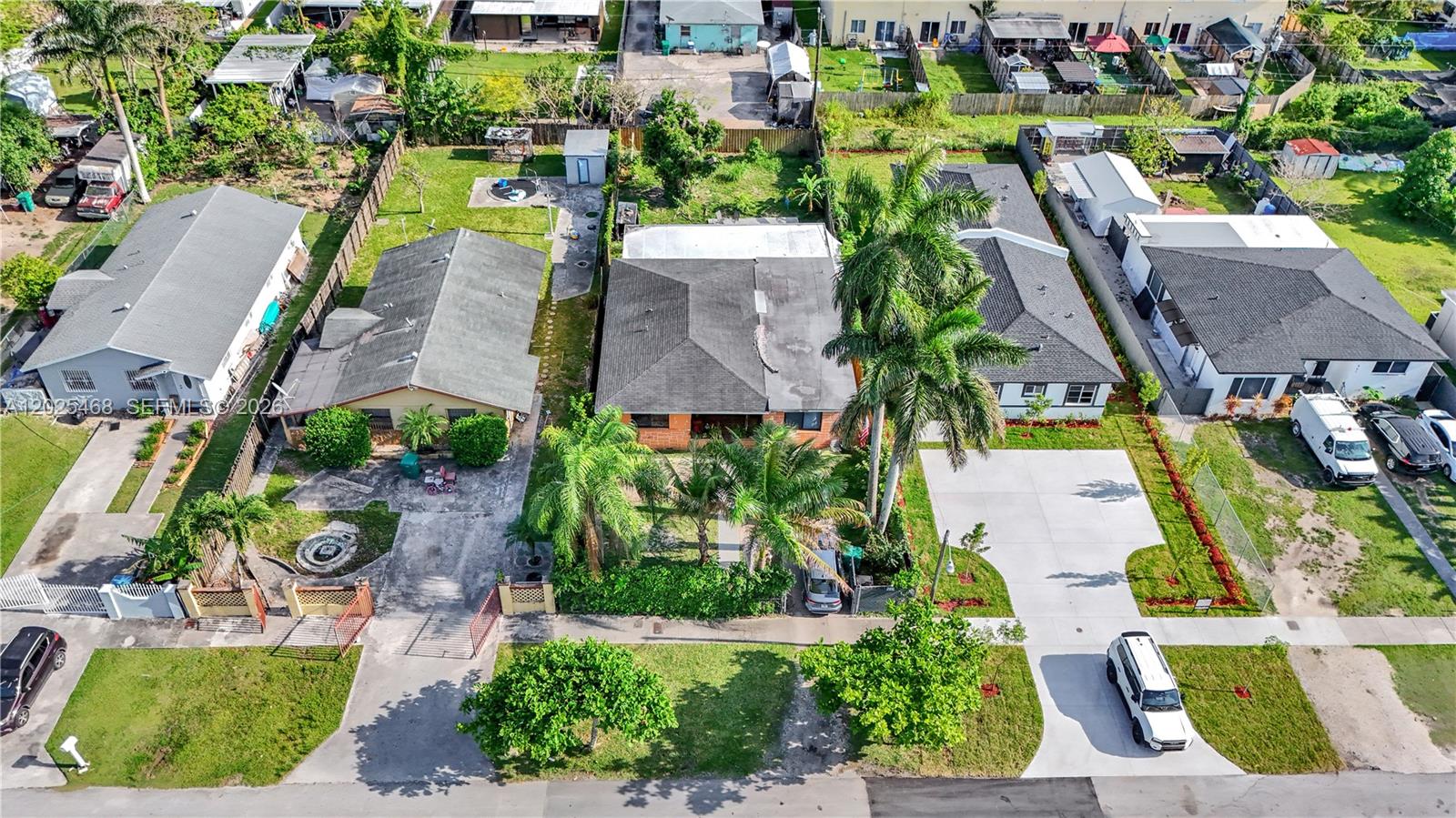 PALM AVE HEIGHTS - Residential