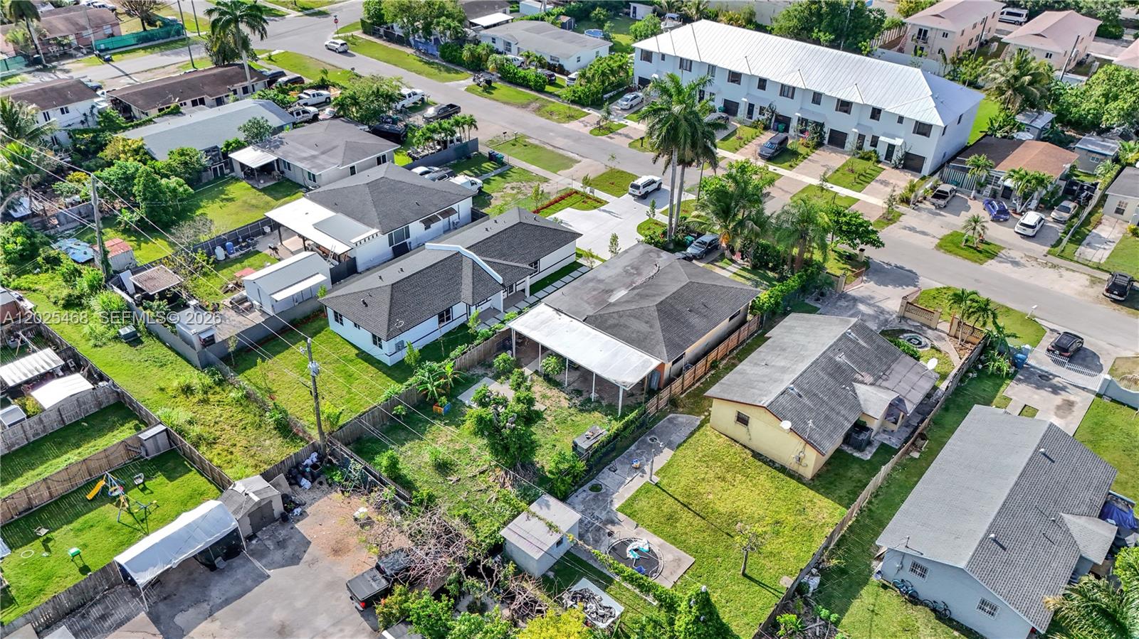 PALM AVE HEIGHTS - Residential