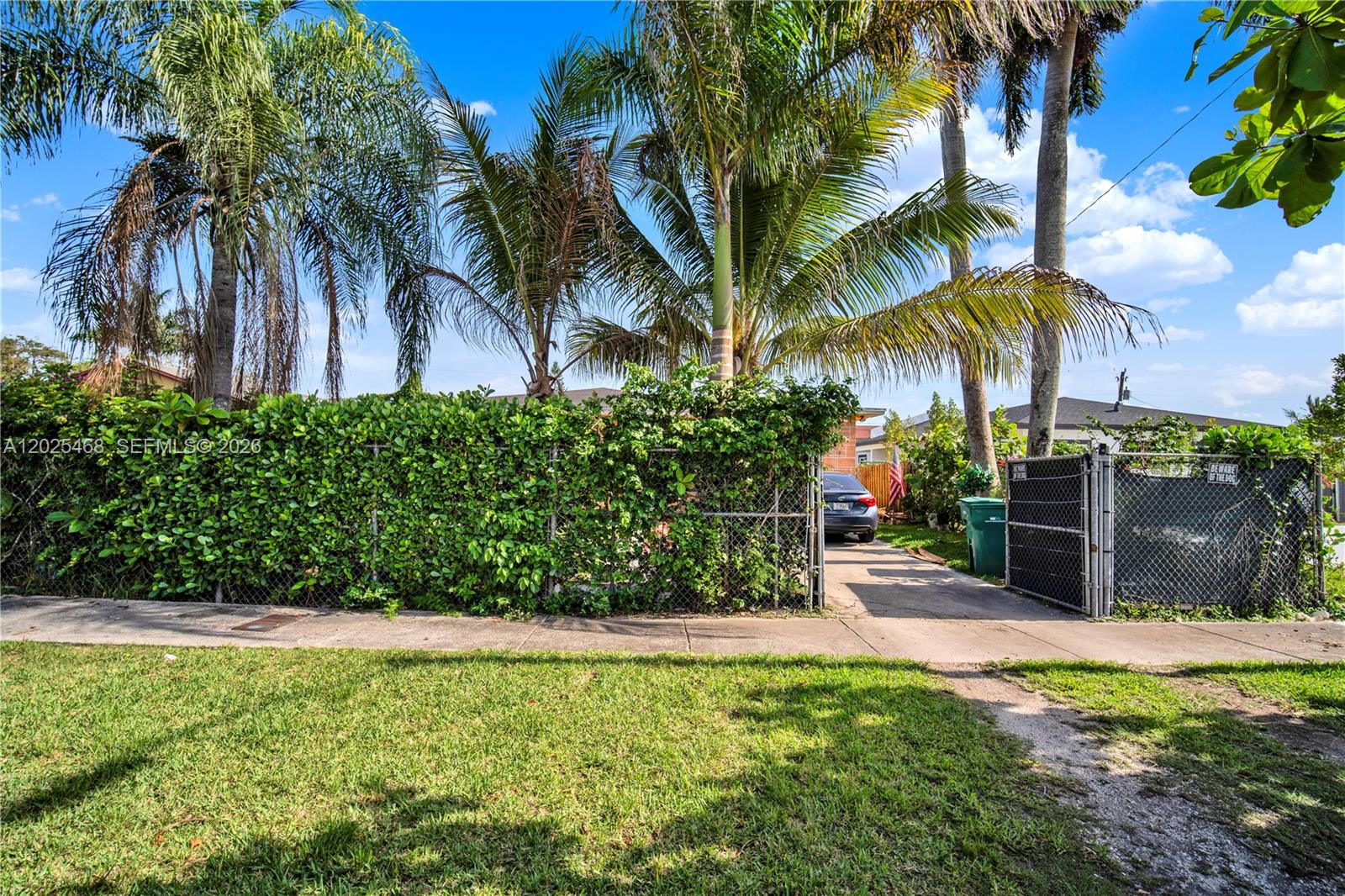 PALM AVE HEIGHTS - Residential