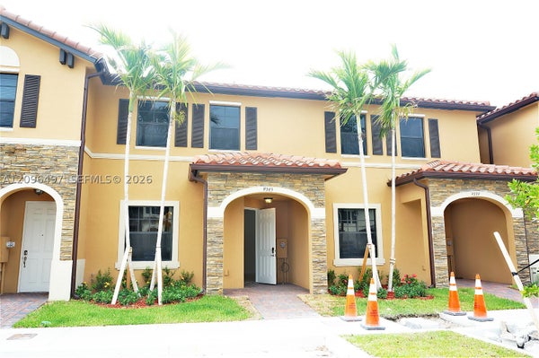 9345 W 33RD LN, HIALEAH, FL 33018 - Image c97e792dd5de5c8a8f91b9cb5d9e4208/458927898
