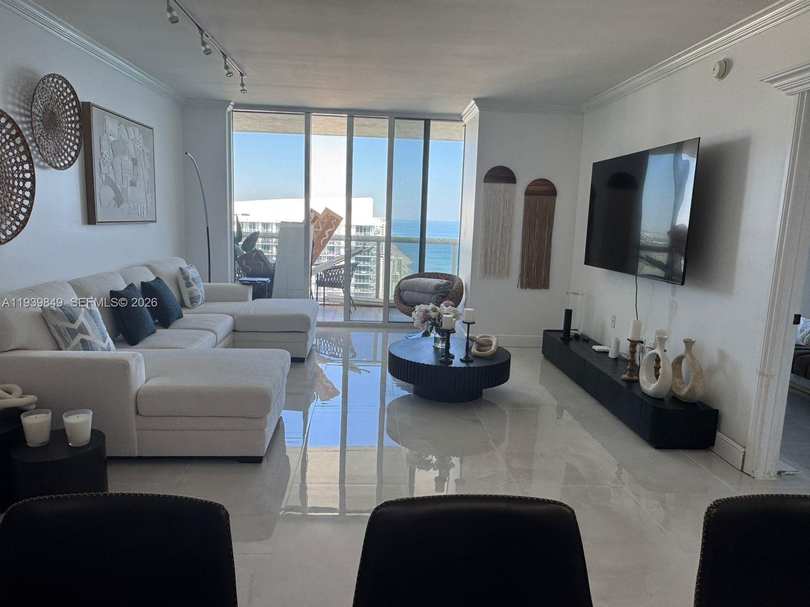 1830 S Ocean Dr 4910